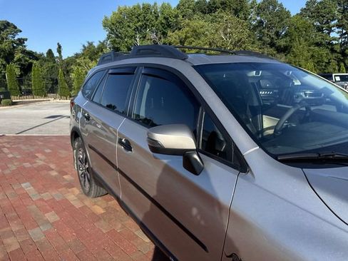 Used 2017 Subaru Outback 2.5i Limited AWD/4WD image 17
