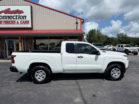 Used 2024 Nissan Frontier S w/ Technology Package AWD/4WD image 3