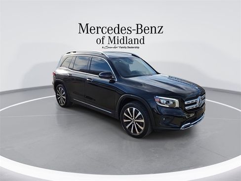 Certified 2021 Mercedes-Benz GLB 250 image 2