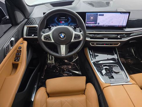 Used 2024 BMW X5 sDrive40i w/ M Sport Package image 13
