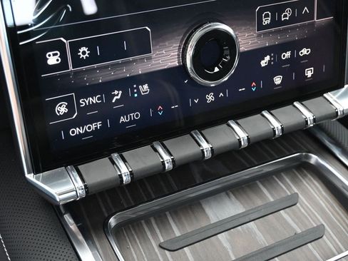 New 2025 GMC Sierra EV Denali image 27