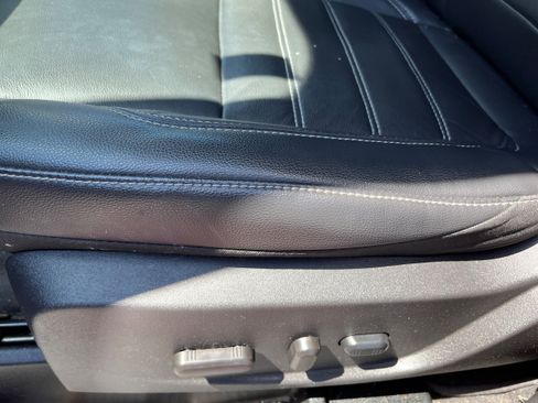 Certified 2018 Ford Escape SEL AWD/4WD image 9