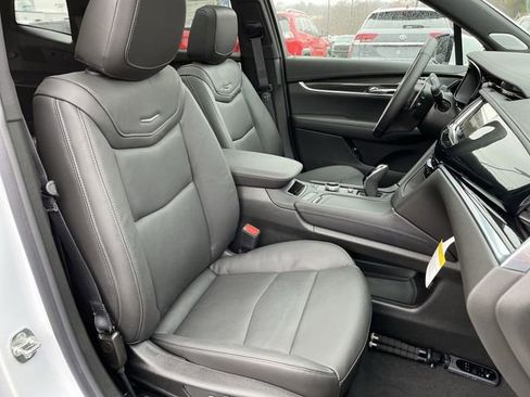 New 2025 Cadillac XT6 Sport w/ Technology Package image 27