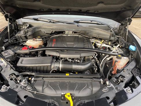 Used 2019 Alfa Romeo Stelvio Sport w/ Quick Order Package 22J Sport image 16