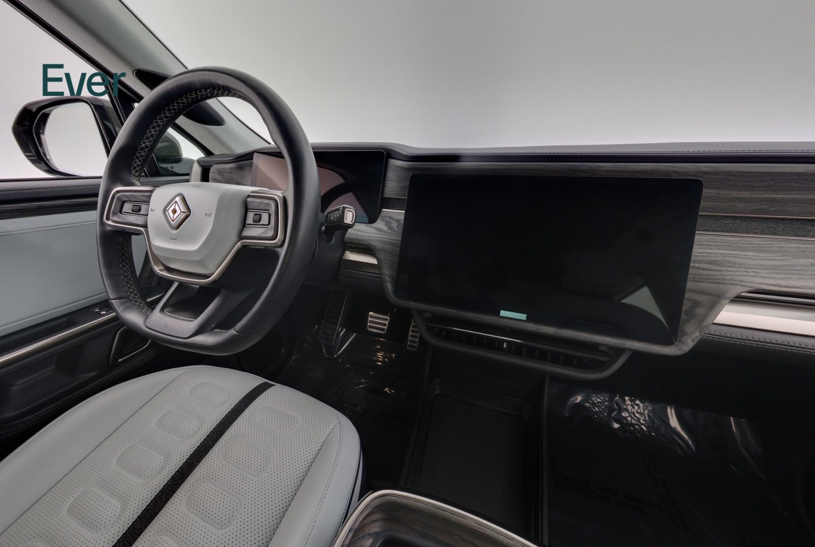 Used 2022 Rivian R1T Launch Edition AWD/4WD image 25