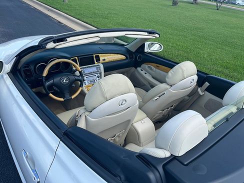 Used 2005 Lexus SC 430 Convertible RWD image 17