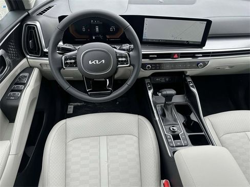 New 2025 Kia Sorento S image 20