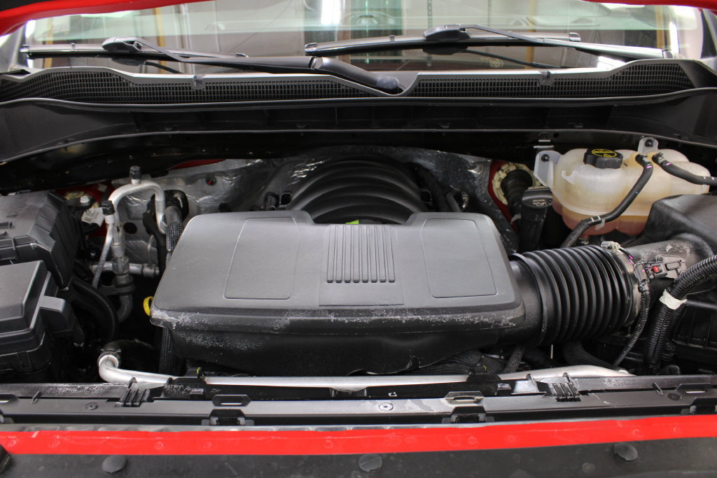 Used 2024 Chevrolet Silverado 1500 Custom Trail Boss w/ LPO, Dark Essentials Package AWD/4WD image 29