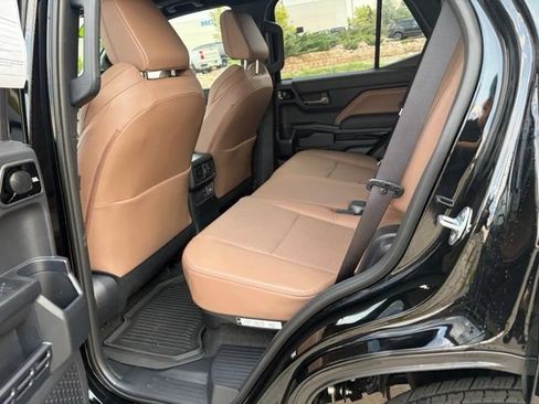Used 2026 Toyota 4Runner Limited AWD/4WD image 13