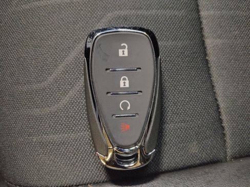 Used 2017 Chevrolet Trax LT w/ LT Convenience Package FWD image 32