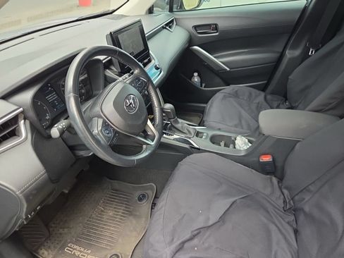 Used 2023 Toyota Corolla Cross LE FWD image 9