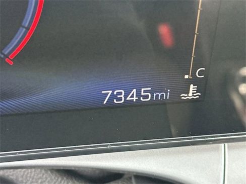 Certified 2024 Chevrolet Trax LT w/ LT Convenience Package image 12