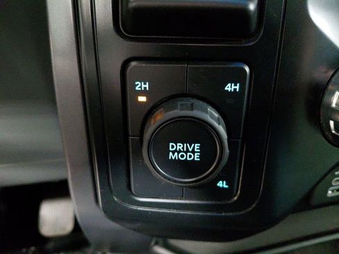 Used 2025 Ford F150 XLT w/ Equipment Group 301A Standard AWD/4WD image 29