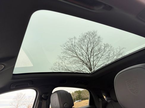 New 2026 Porsche Cayenne Coupe image 19