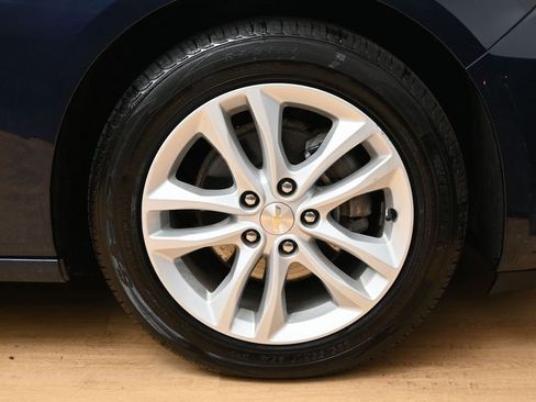 Used 2018 Chevrolet Malibu LT image 15