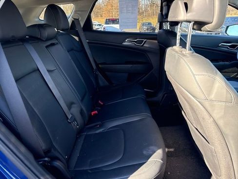 Used 2023 Kia Sportage EX image 11