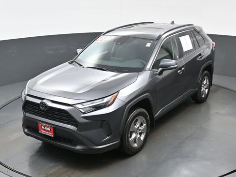 Used 2022 Toyota RAV4 XLE w/ Convenience Package AWD/4WD image 37