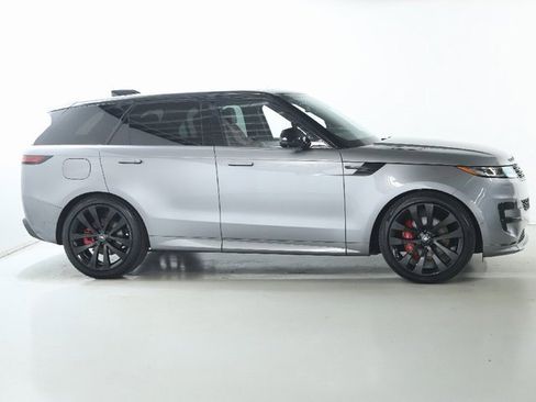 Used 2024 Land Rover Range Rover Sport Dynamic SE image 10