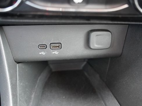 Certified 2024 Buick Encore GX Sport Touring image 25