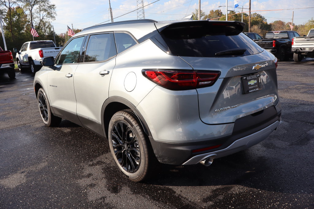 New 2026 Chevrolet Blazer LT w/ Convenience Package AWD/4WD image 3
