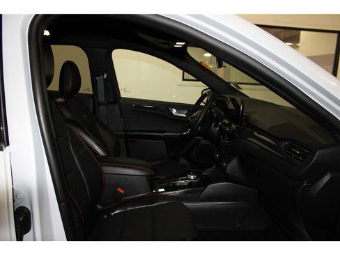 Used 2025 Ford Escape ST-Line Select image 25