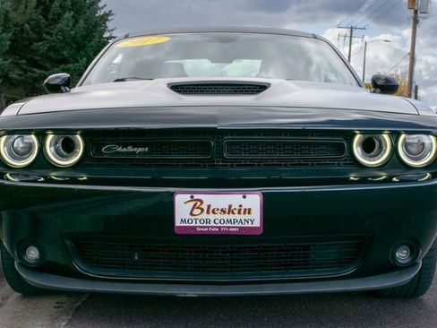 Used 2017 Dodge Challenger T/A image 9