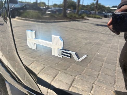 Used 2024 GMC Hummer EV 2X AWD/4WD image 11