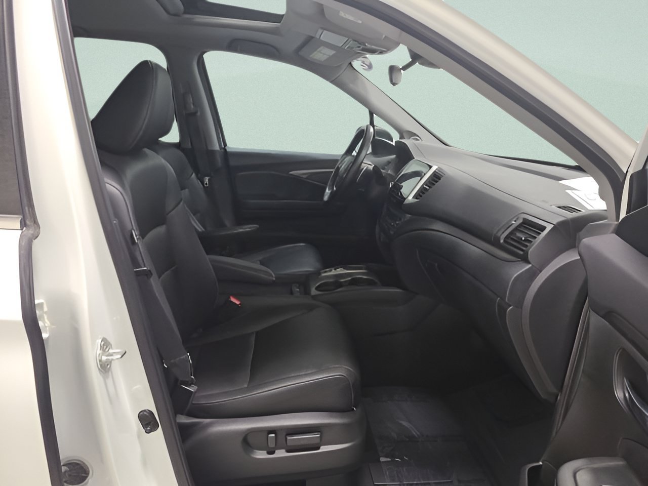 Used 2020 Honda Ridgeline RTL image 14