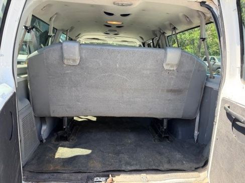 Used 2008 Ford E-350 and Econoline 350 XL RWD image 21