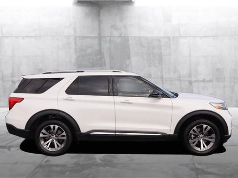 Used 2020 Ford Explorer Platinum w/ Premium Technology Package image 5