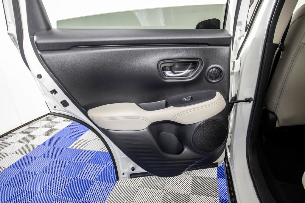 Used 2023 Honda HR-V EX-L image 15