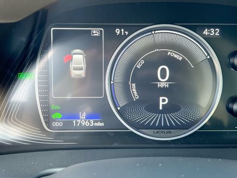 Certified 2024 Lexus ES 300h w/ Technology Package FWD image 14