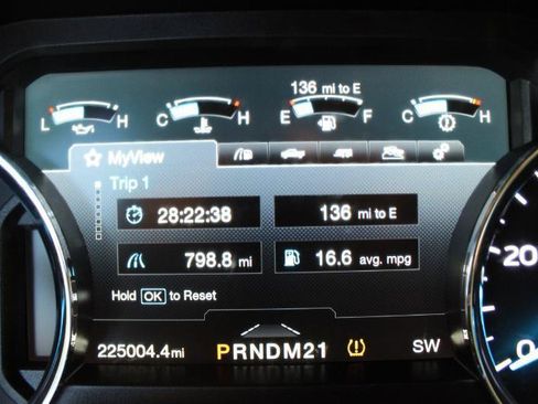 Used 2018 Ford F250 Platinum w/ Platinum Ultimate Package AWD/4WD image 34