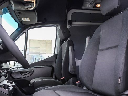Used 2024 Mercedes-Benz Sprinter 144 Cargo image 35