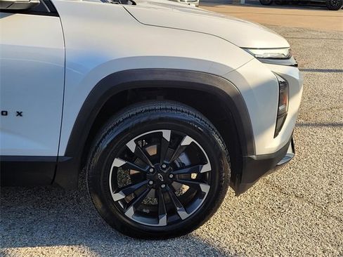 Used 2025 Chevrolet Equinox RS image 7