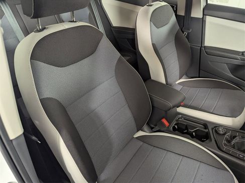 Used 2025 Volkswagen Taos S image 32