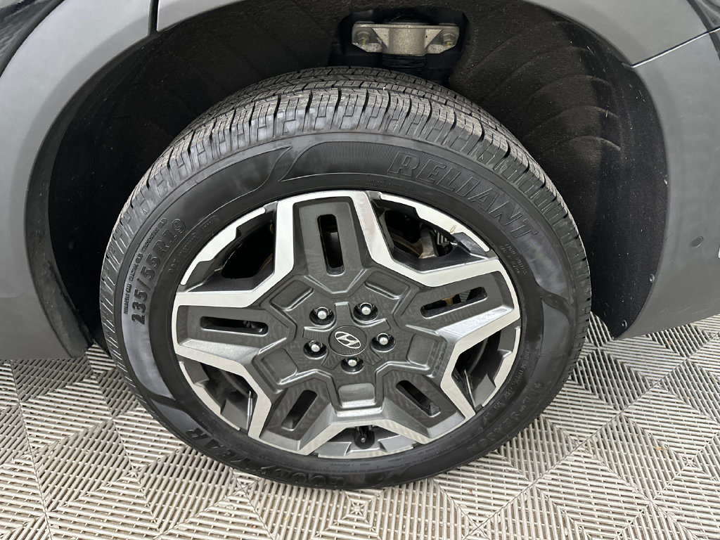 Used 2023 Hyundai Santa Fe Limited AWD/4WD image 23