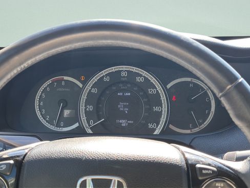 Used 2017 Honda Accord Touring image 13