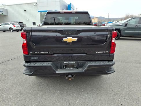 Used 2022 Chevrolet Silverado 1500 Custom image 4