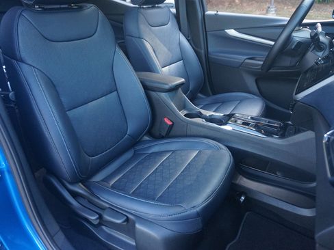 Used 2022 Chevrolet Bolt EUV Premier w/ Launch Edition image 21