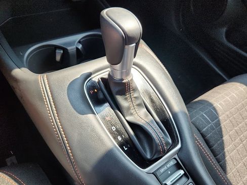 Used 2025 Honda HR-V Sport image 9