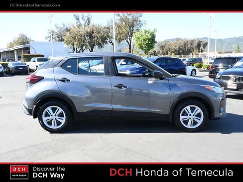 Used 2021 Nissan Kicks S FWD image 5
