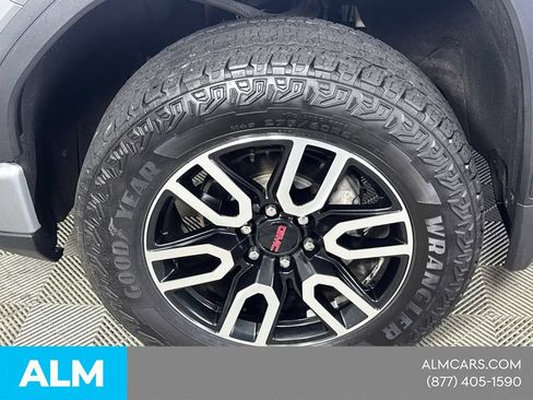 Used 2024 GMC Sierra 1500 AT4 w/ Technology Package AWD/4WD image 15