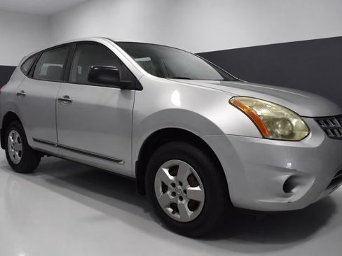 Used 2013 Nissan Rogue S FWD image 7