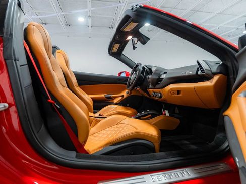 Used 2018 Ferrari 488 Spider RWD image 79