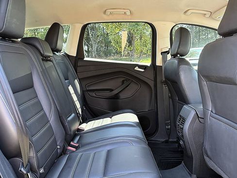 Used 2019 Ford Escape SEL AWD/4WD image 12