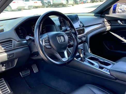 Used 2018 Honda Accord Sport image 17