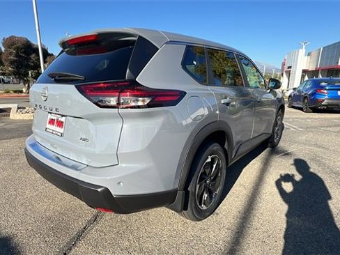 New 2026 Nissan Rogue SV image 4