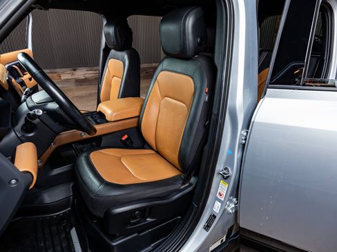 Used 2023 Land Rover Defender 110 X image 25