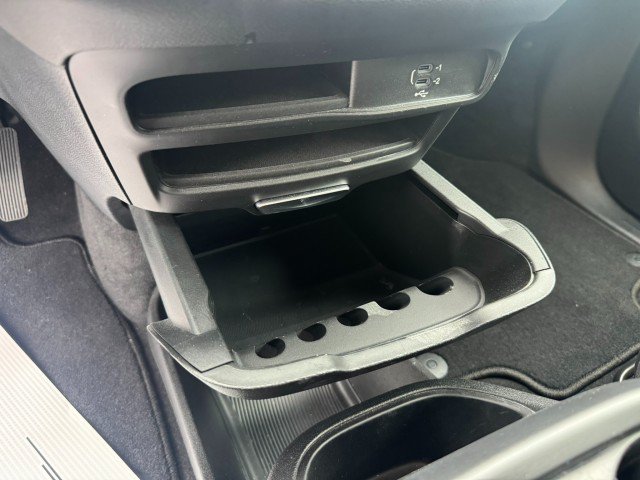 Used 2026 Chrysler Pacifica Select FWD image 26